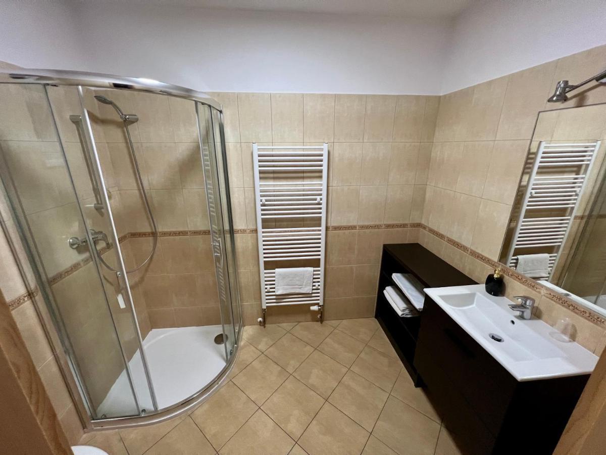 Horsky Hotel Paprsek Stare Mesto  Ngoại thất bức ảnh