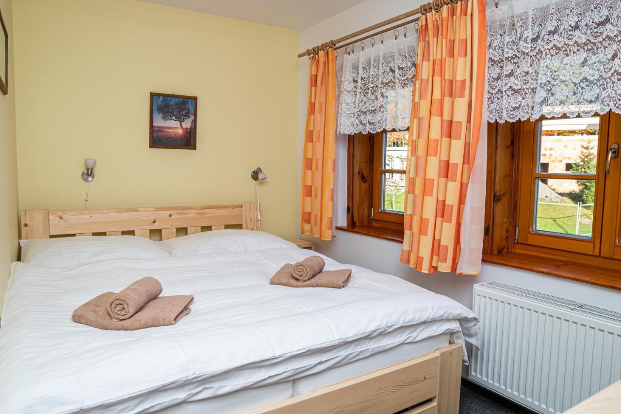 Horsky Hotel Paprsek Stare Mesto  Ngoại thất bức ảnh